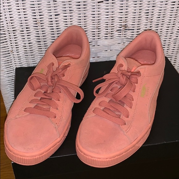 Puma Sneakers - Picture 1 of 4